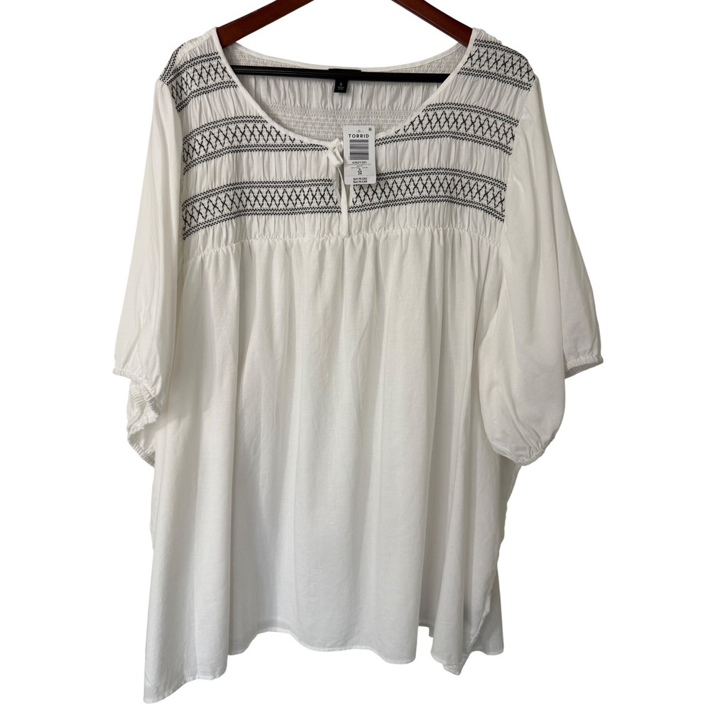 Torrid White Puff Sleeve SS Top Smocked Embroidered Boho Blouse 5X NEW